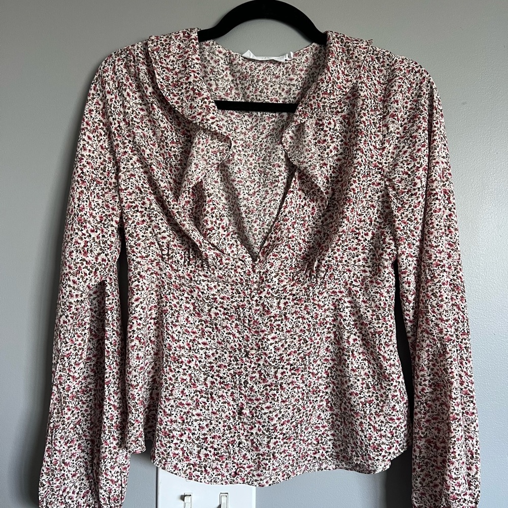All in Favor Red and White Floral Blouse